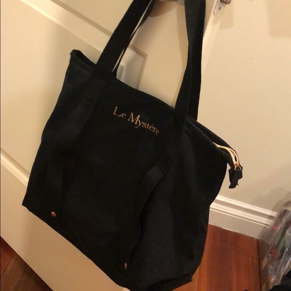 Caps - Picture 4 of 4